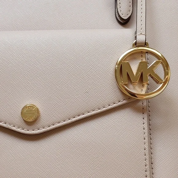 Gold Hardware MMK Jet Set Saffiano Frame Leather Bag Medium Tote Front Pocket - Picture 4 of 10